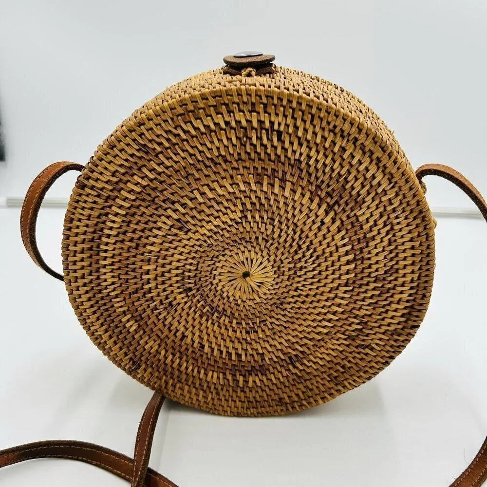 Vintage Street Level Wicker Rattan Basket Weave Crossbody Handbag Round